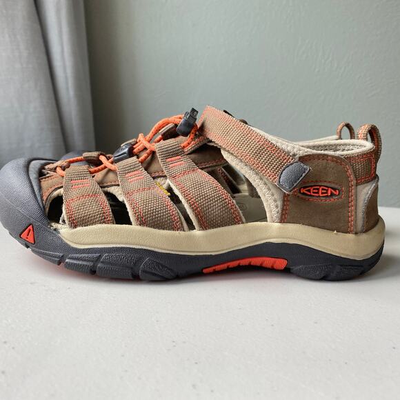 Keen Big Kids Newport H2 water shoes Sandals Size 4 Brown and Orange - Picture 6 of 8